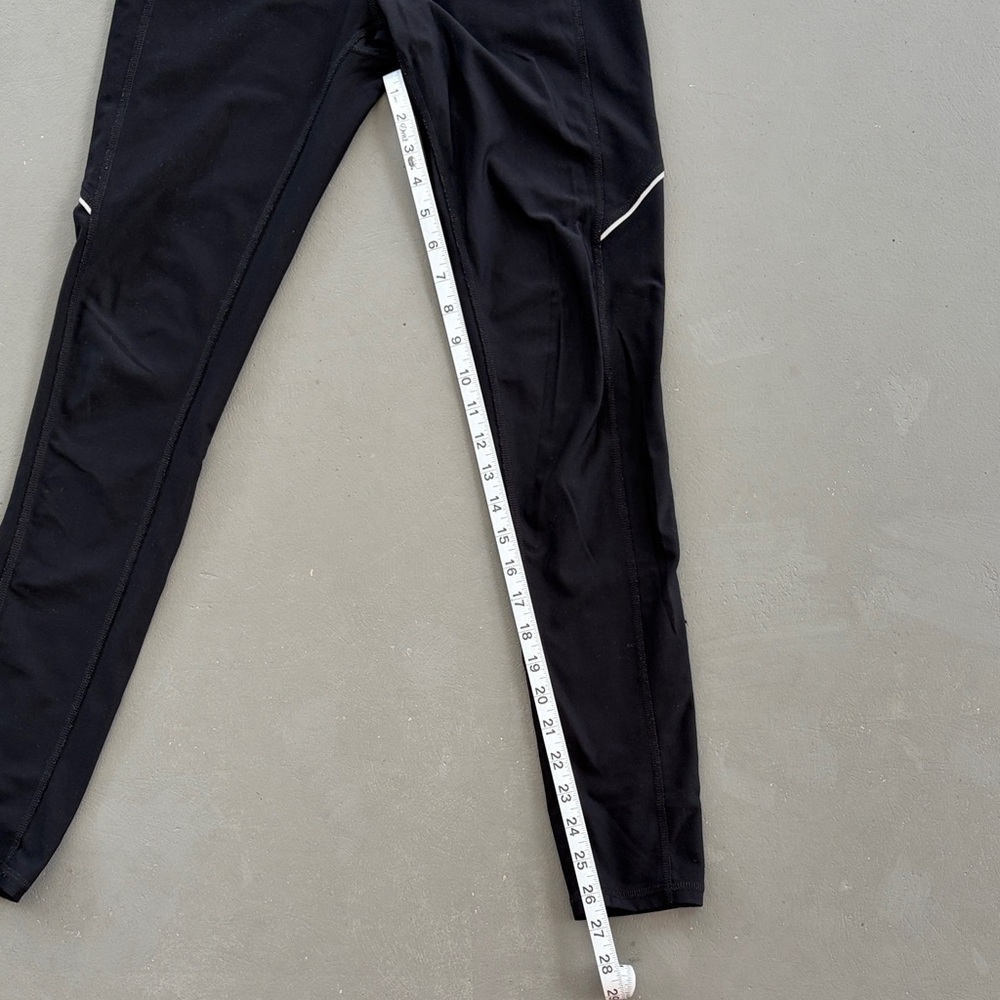 Xersion Black Leggings with Reflective Accents and Side Pockets - Picture 4 of 8